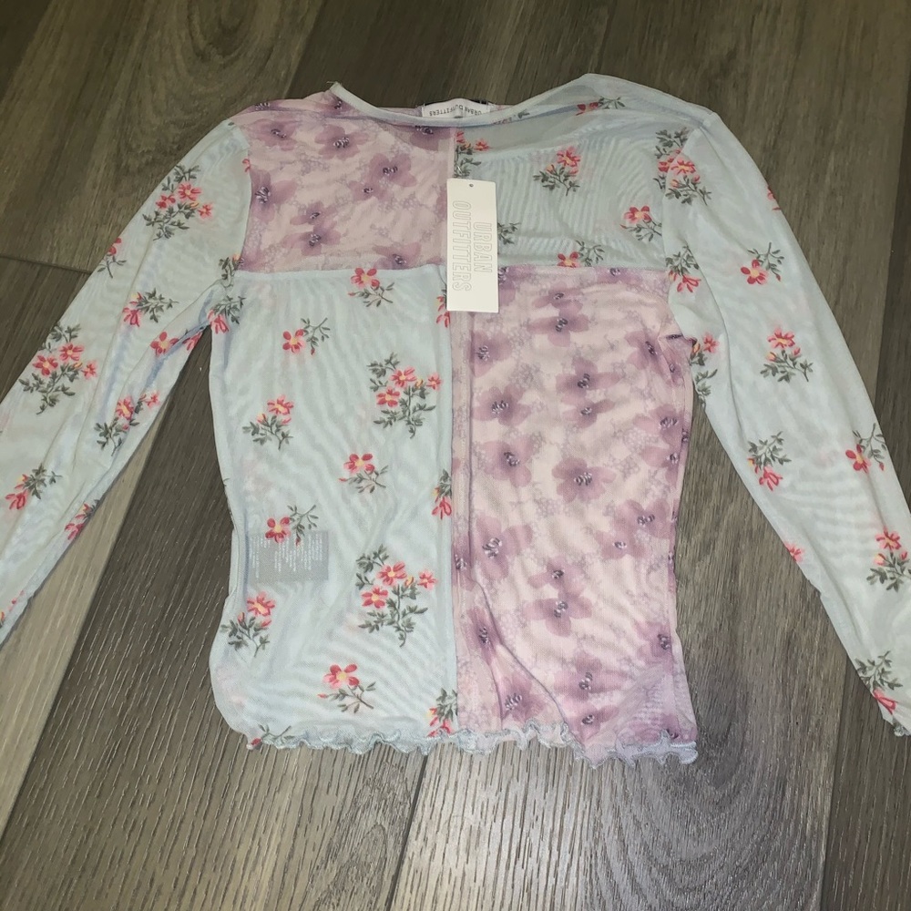 Pattern Block Mesh Top - Picture 2 of 2